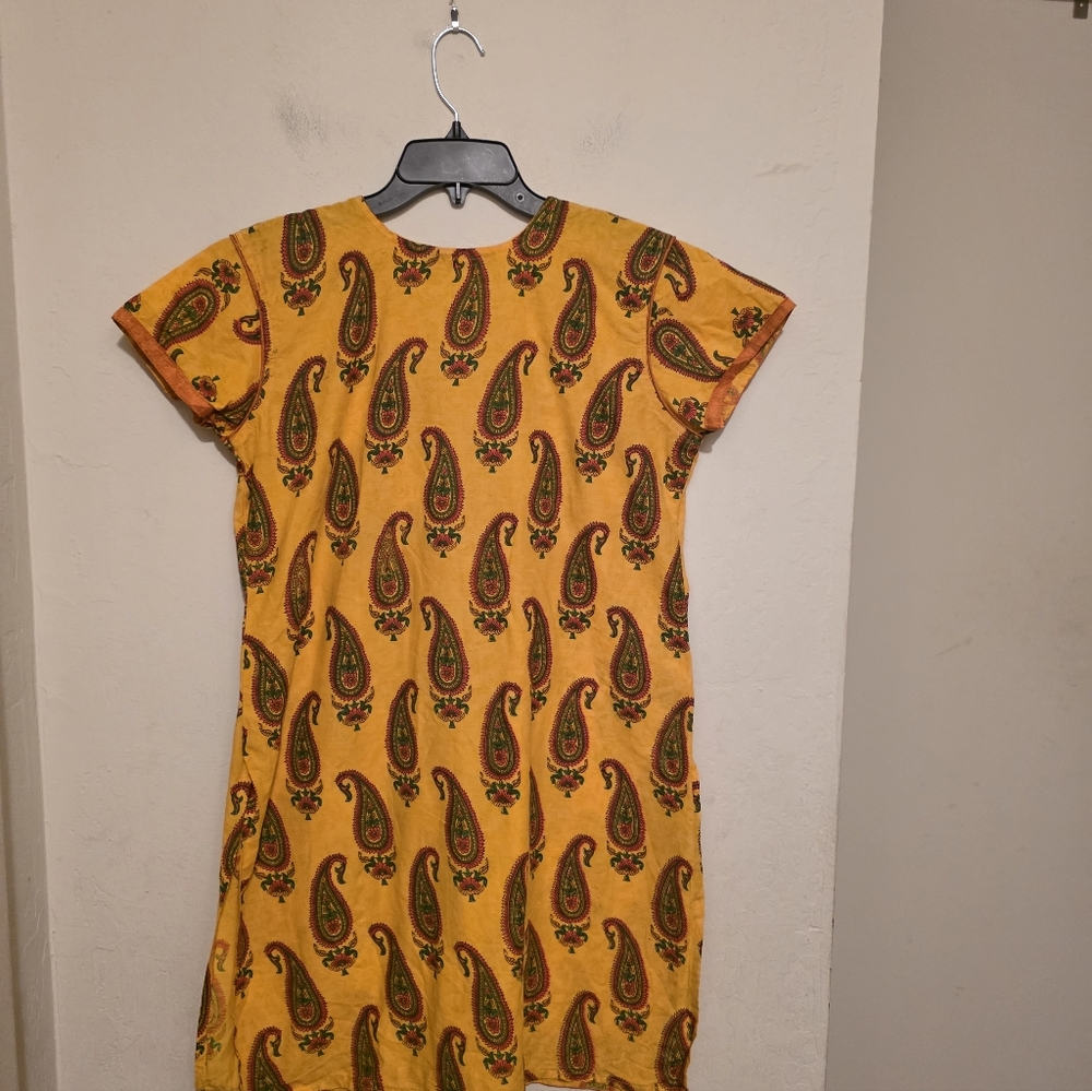 Yellow Paisley Tunic with Embroidered Detail Size XXL - Picture 2 of 11